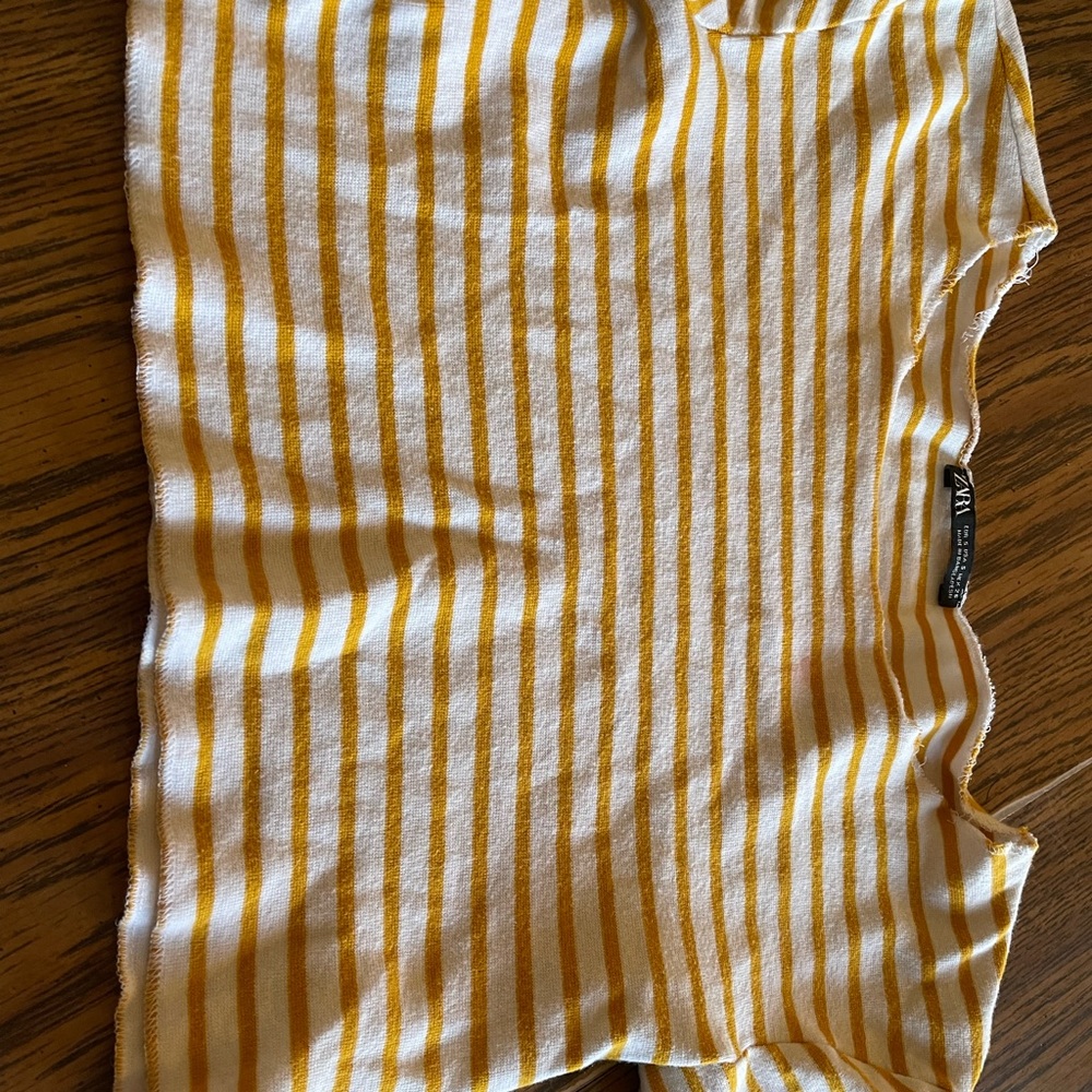 Crop top size small can fit up to a medium